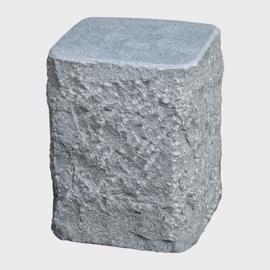 Firkantet taburet af granit